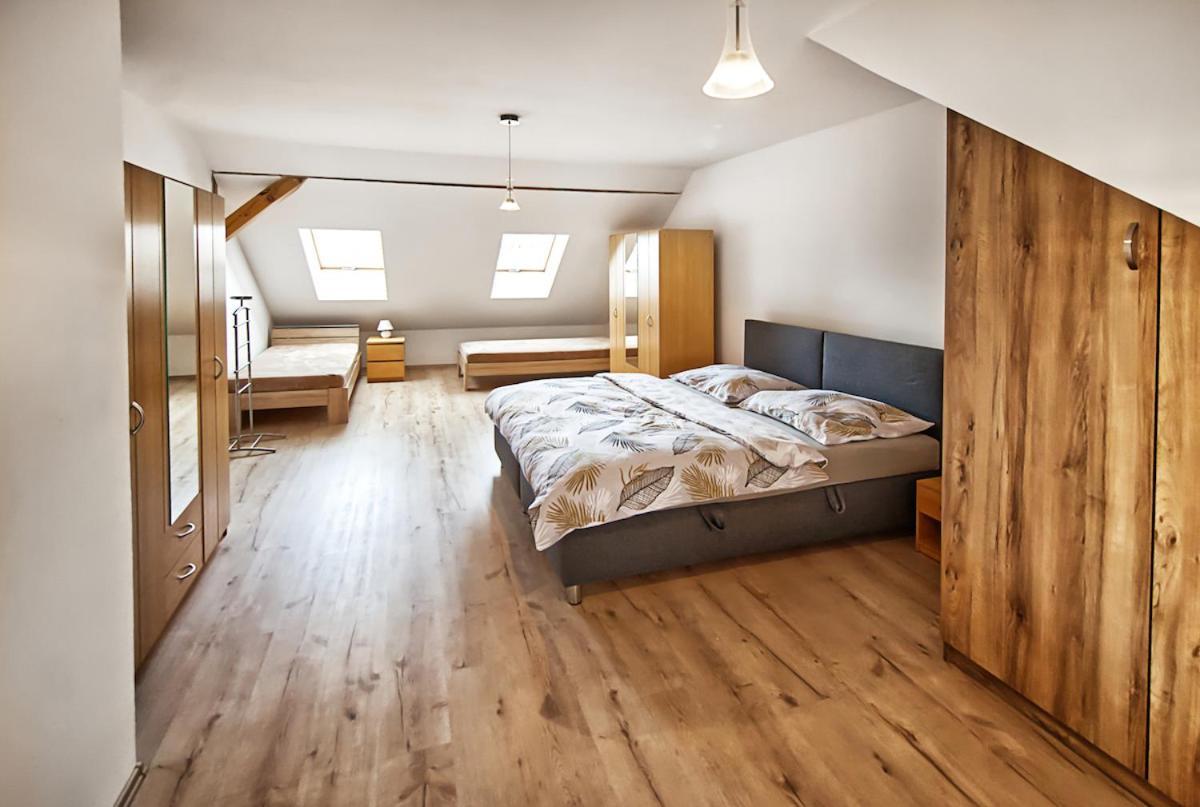Nice Accommodation In Mikulov Exteriér fotografie